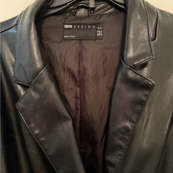 ASOS Curve Oversized Black Leather Look Blazer in Black - 14 - Picture 5 of 6